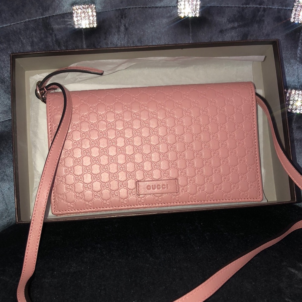 GUCCI Microguccissima wallet with strap